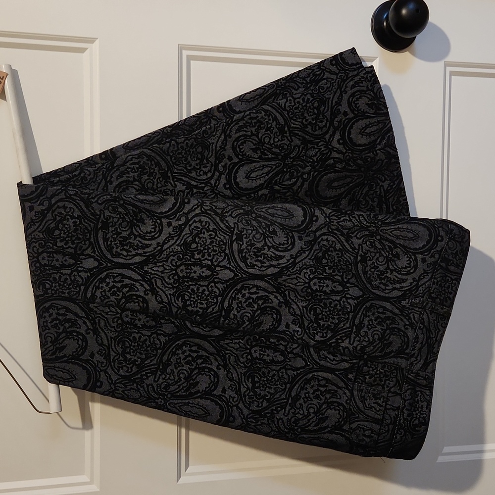 Laundry by Shelli Segal Patterned Black Velvet Pants Medium